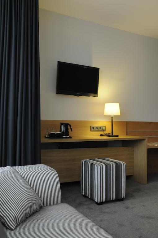 Hotel Den Hof Zelzate Cameră foto